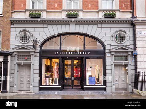 Burberry london store